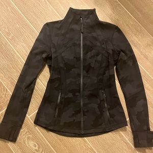Lululemon Define Luxtreme Camo Jacket Black Sz 8